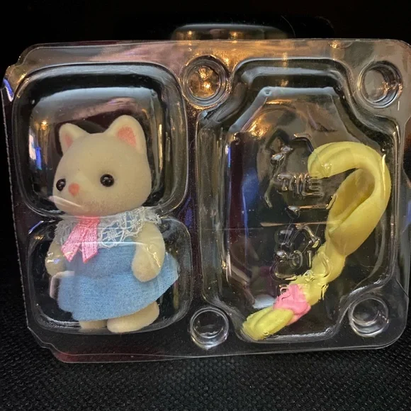 Calico critters - Picture 2 of 2